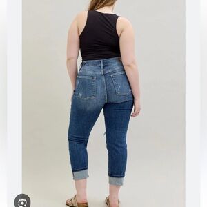 Judy Blue Medium Blue Ankle Crop Jeans with Light Distress 18W